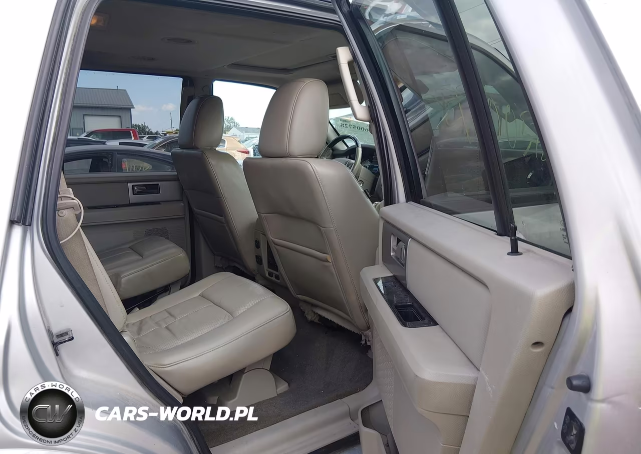 2012 Ford Expedition Limited VIN:1FMJU2A54CEF66180 - 8