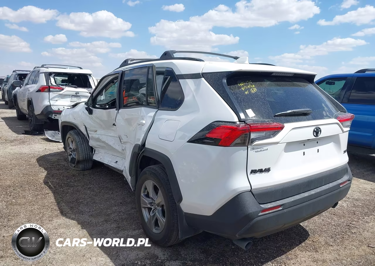 2024 Toyota Rav4 Xle VIN:2T3W1RFV4RW353686 - 3