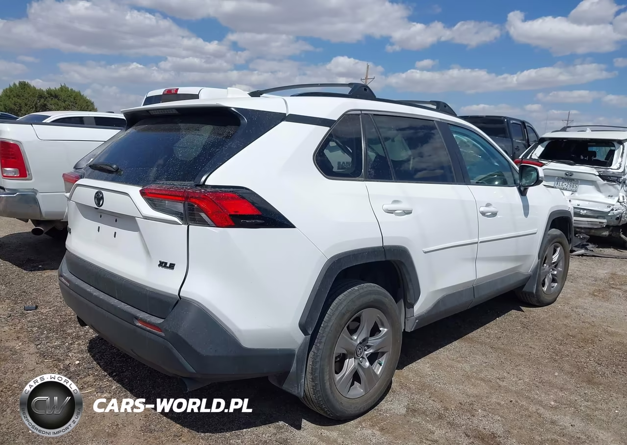 2024 Toyota Rav4 Xle VIN:2T3W1RFV4RW353686 - 4