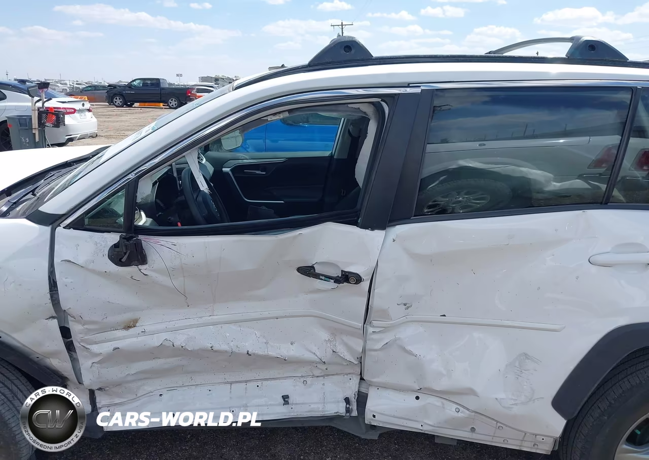 2024 Toyota Rav4 Xle VIN:2T3W1RFV4RW353686 - 6