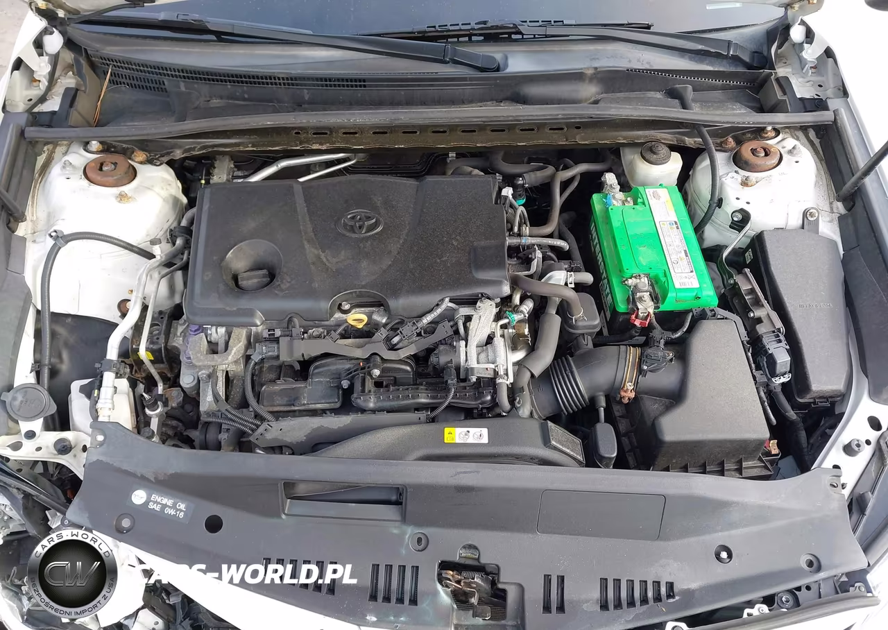 2018 Toyota Camry Le VIN:4T1B11HK8JU659354 - 10