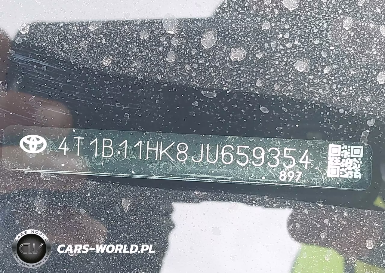 2018 Toyota Camry Le VIN:4T1B11HK8JU659354 - 17