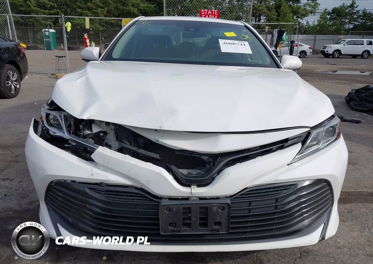 2018 Toyota Camry Le VIN:4T1B11HK8JU659354 - 6