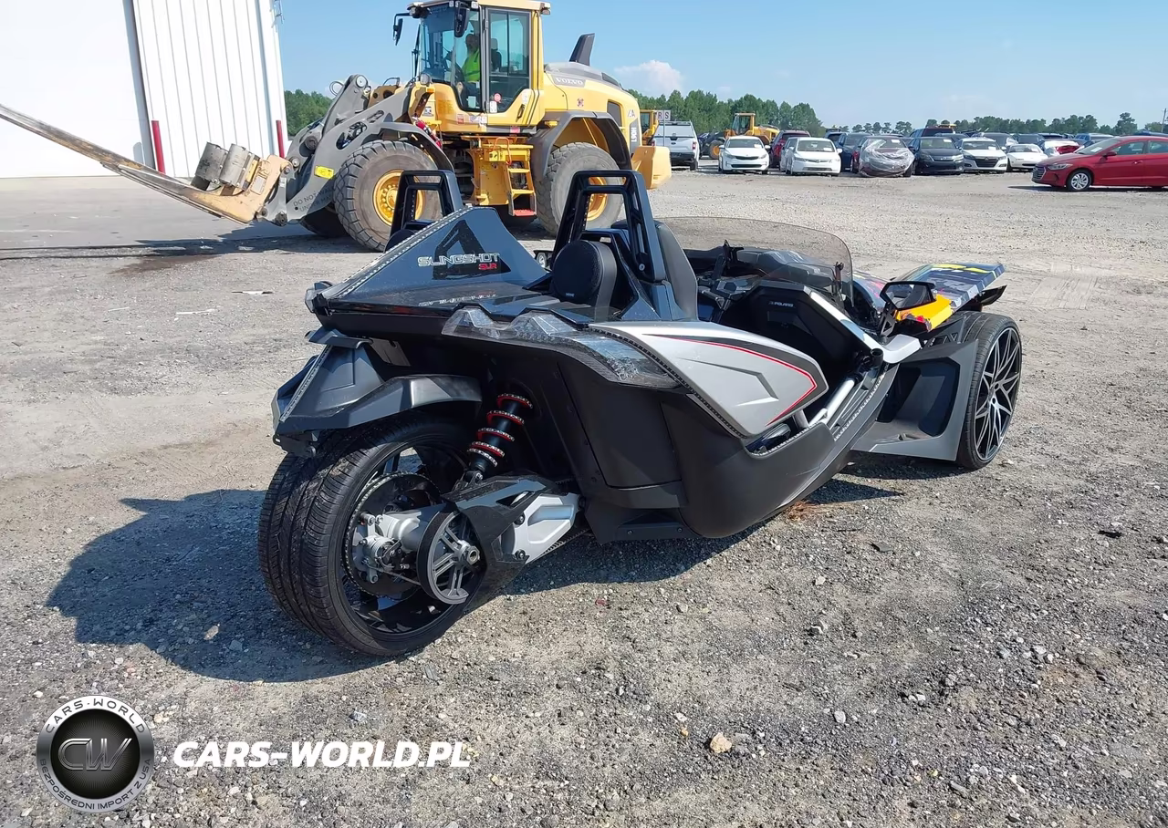 2017 Polaris Slingshot Slr VIN:57XAARFAXH8119832 - 4