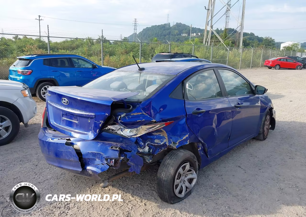 2012 Hyundai Accent Gls VIN:KMHCT4AE4CU111178 - 4