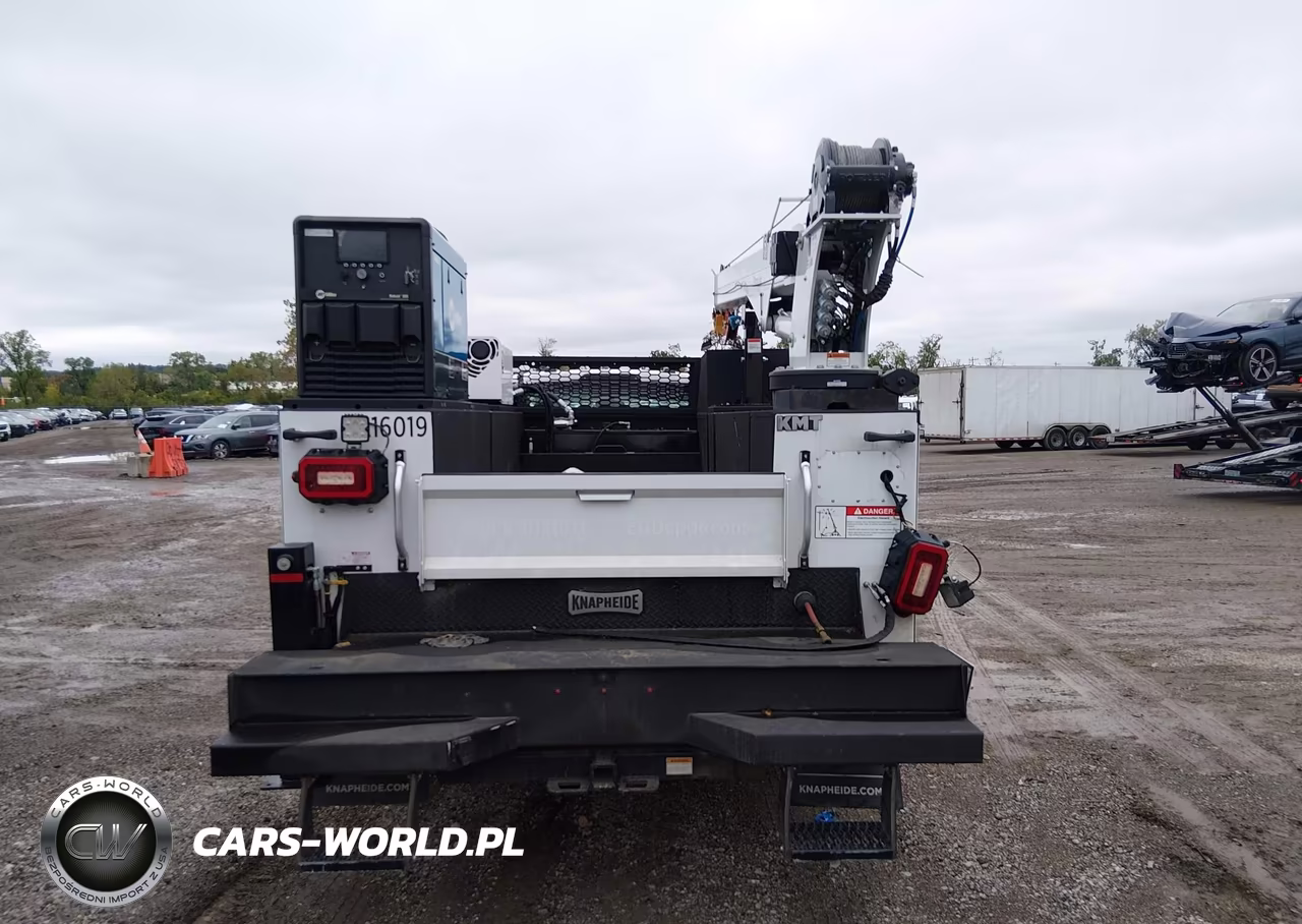 2023 Ford F-600 Chassis Xl-Xlt VIN:1FDFF6LT0PDA16019 - 18