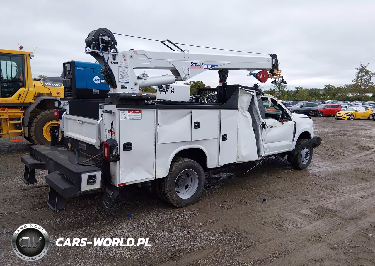 2023 Ford F-600 Chassis Xl-Xlt VIN:1FDFF6LT0PDA16019 - 4