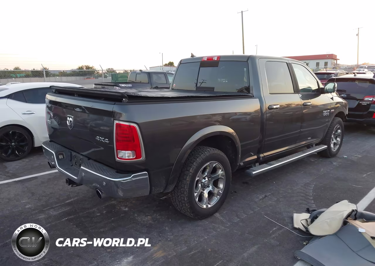 2014 Ram 1500 Laramie VIN:1C6RR7VT2ES231543 - 4