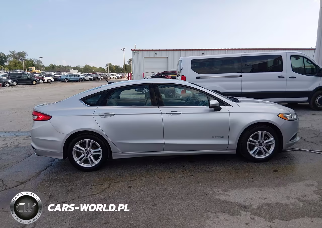 2018 Ford Fusion S Hybrid VIN:3FA6P0UU1JR271577 - 13