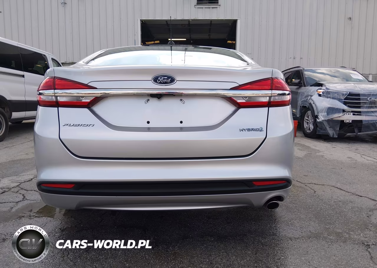 2018 Ford Fusion S Hybrid VIN:3FA6P0UU1JR271577 - 16
