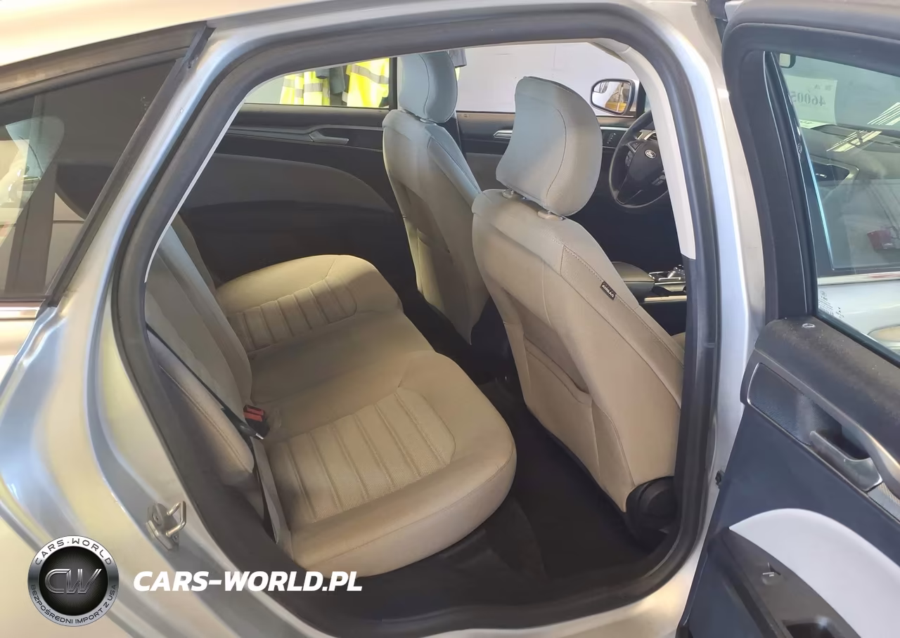 2018 Ford Fusion S Hybrid VIN:3FA6P0UU1JR271577 - 8