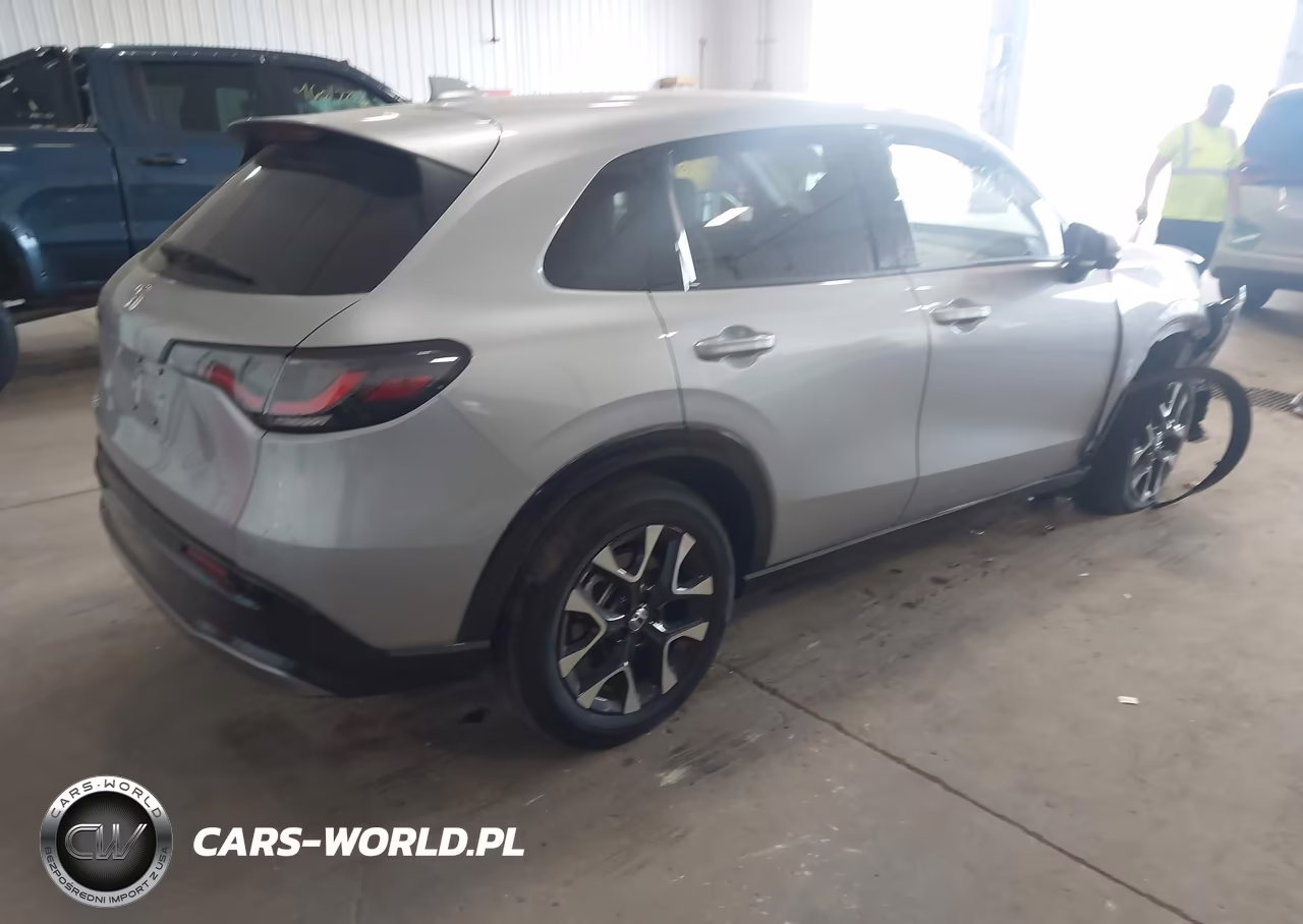 2026 Honda Hr-V Awd Ex-L VIN:3CZRZ2H7XTM764993 - 4