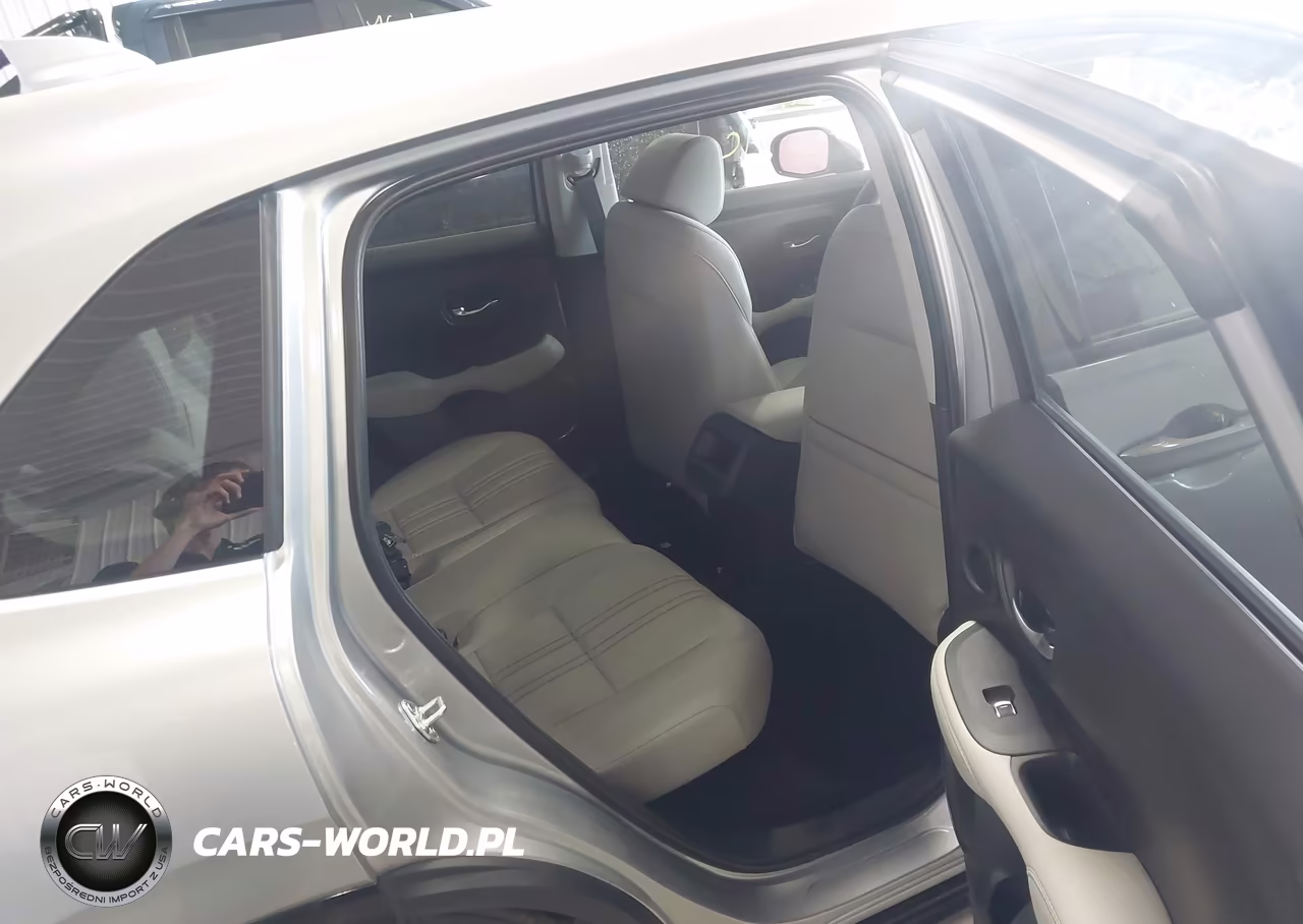 2026 Honda Hr-V Awd Ex-L VIN:3CZRZ2H7XTM764993 - 8