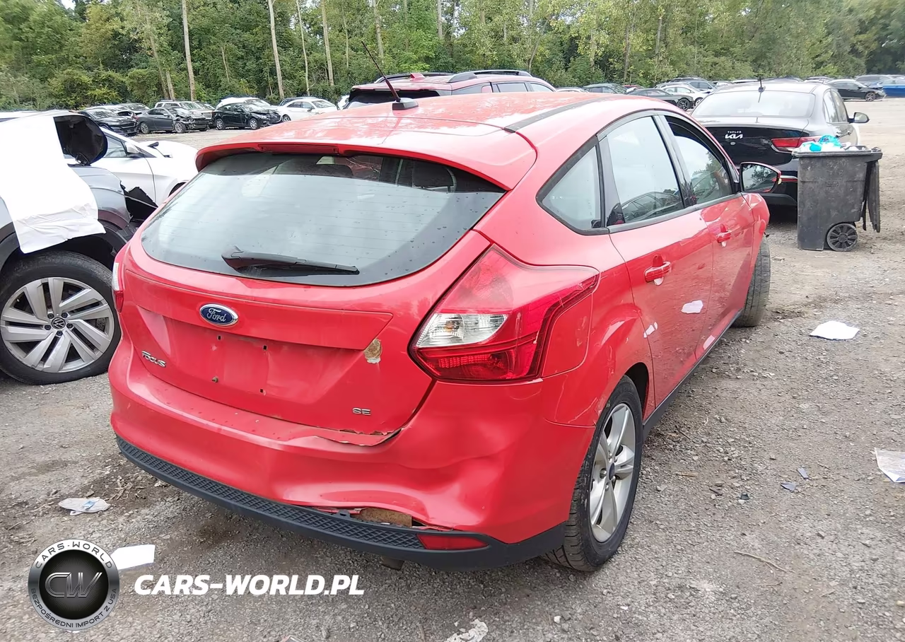 2013 Ford Focus Se VIN:1FADP3K21DL302677 - 4