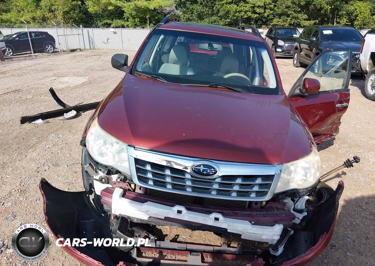 2012 Subaru Forester 2.5X Premium VIN:JF2SHADCXCH404913 - 13