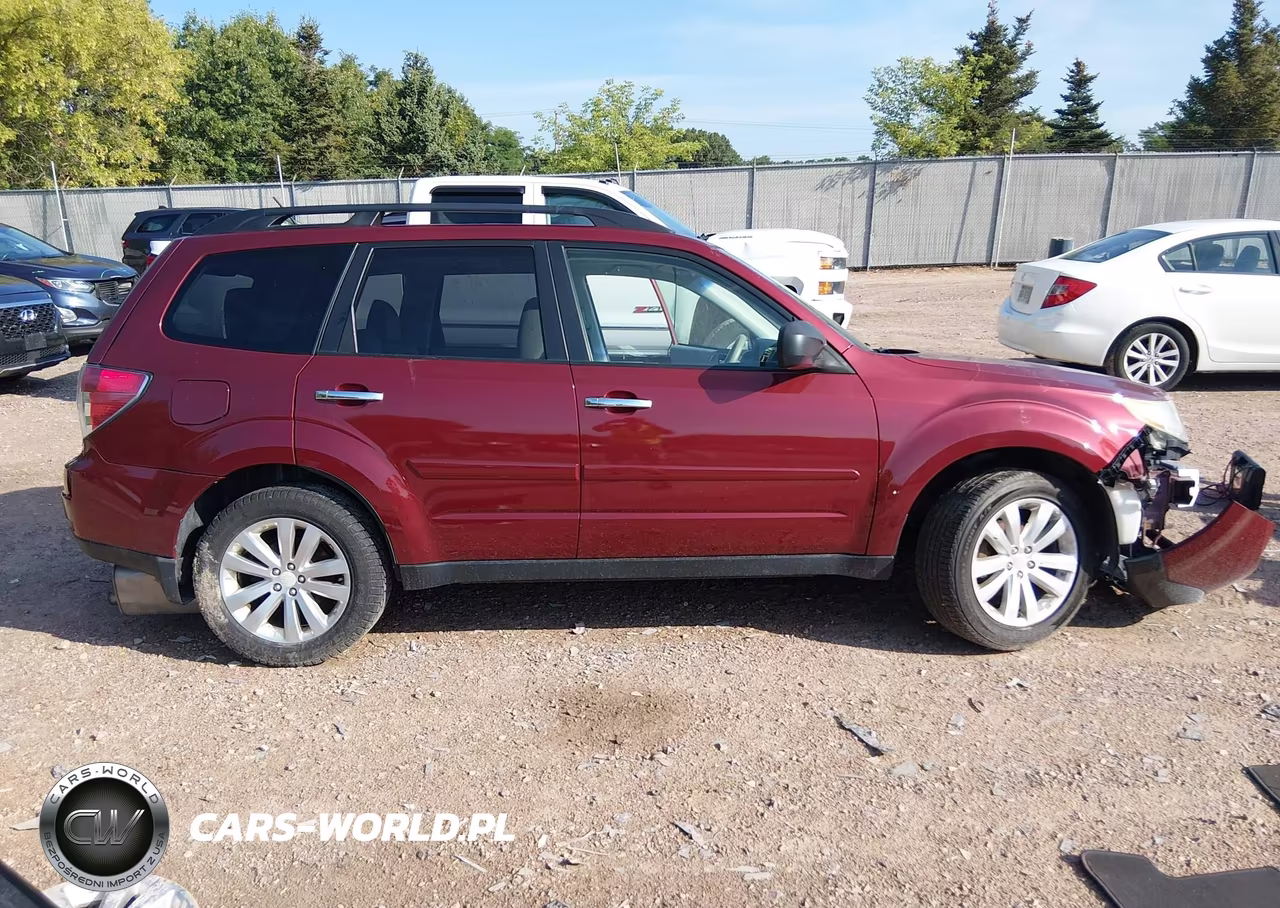 2012 Subaru Forester 2.5X Premium VIN:JF2SHADCXCH404913 - 14