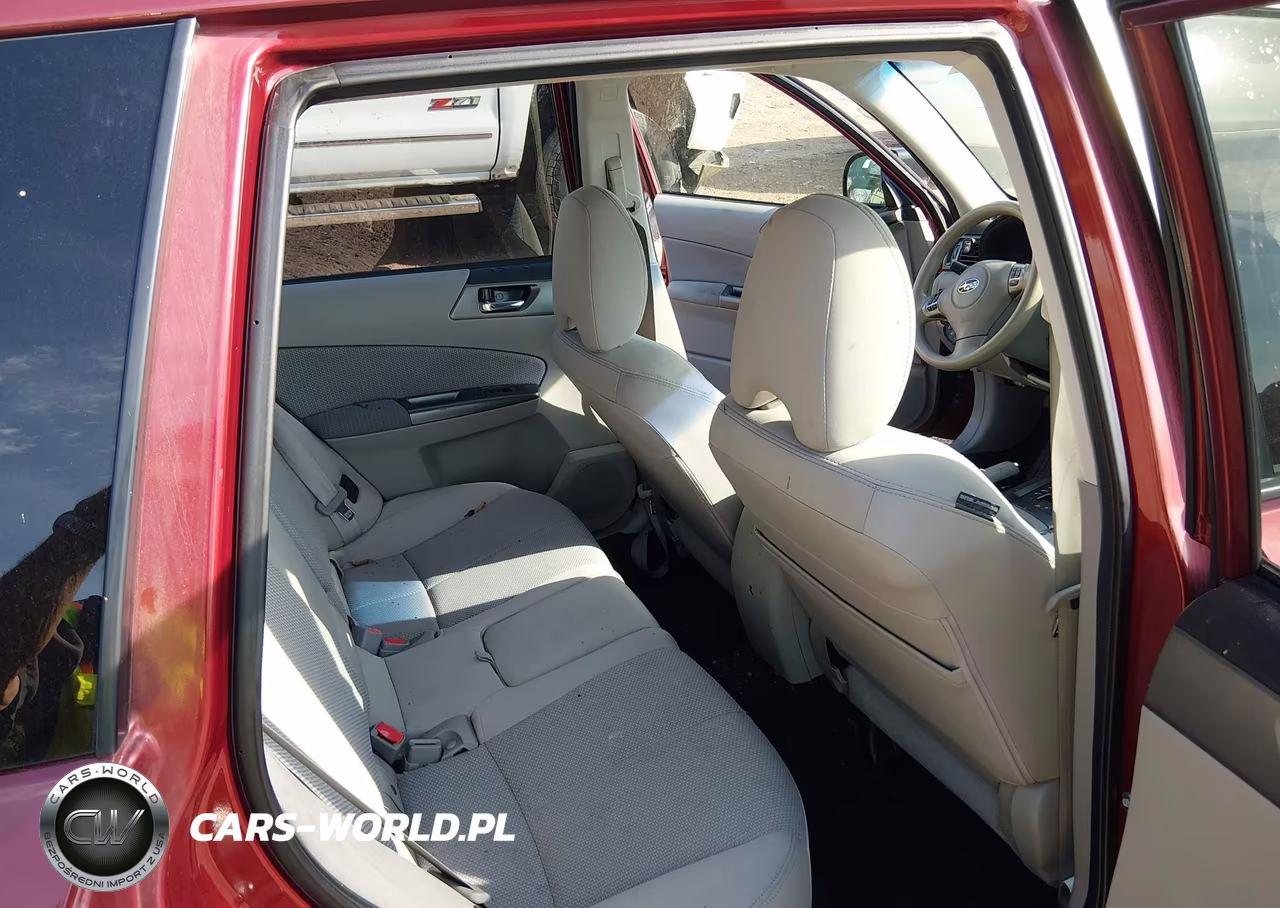 2012 Subaru Forester 2.5X Premium VIN:JF2SHADCXCH404913 - 8