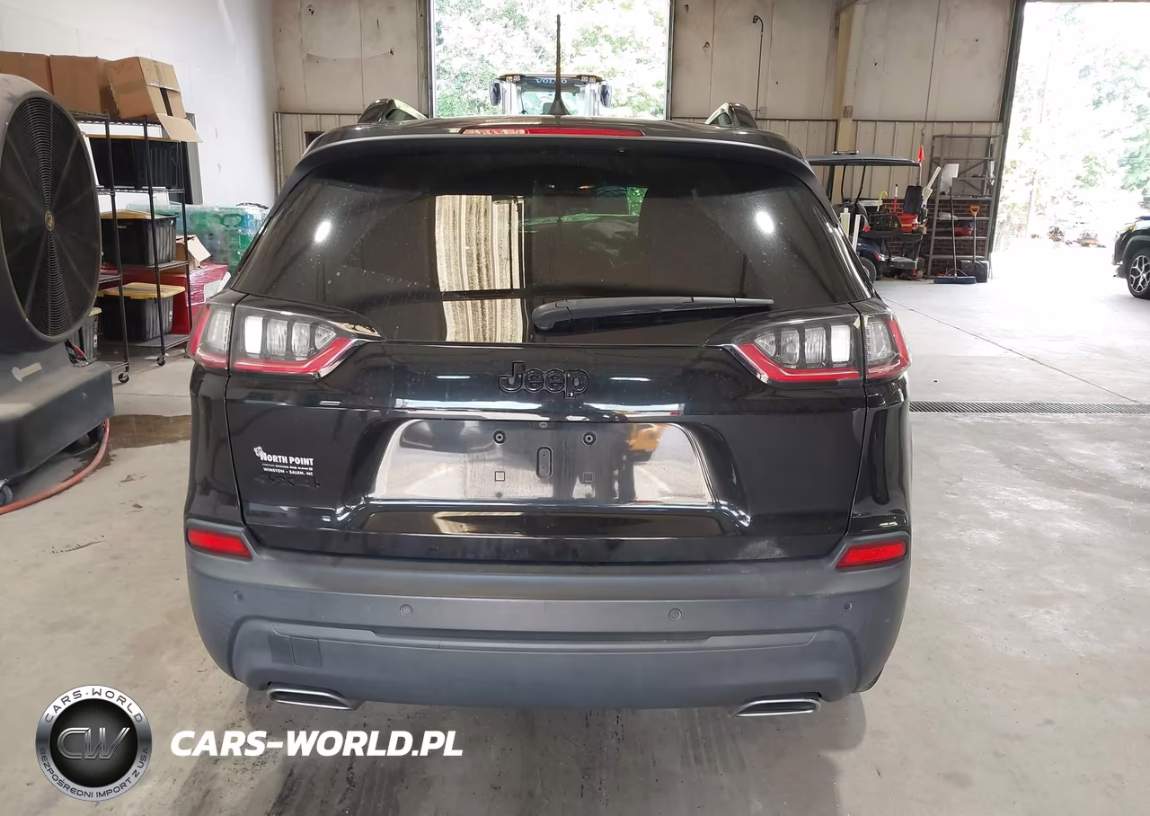 2019 Jeep Cherokee Altitude 4X4 VIN:1C4PJMLX6KD349252 - 16