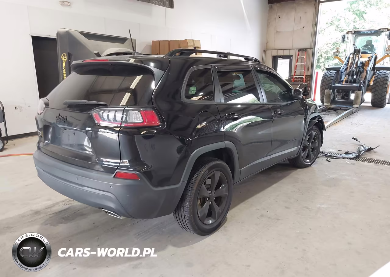 2019 Jeep Cherokee Altitude 4X4 VIN:1C4PJMLX6KD349252 - 4