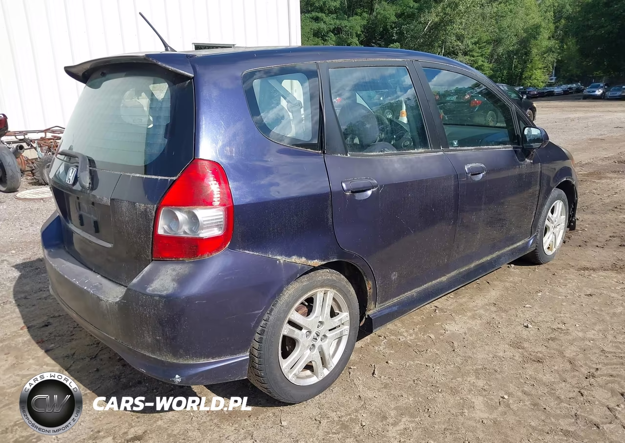 2008 Honda Fit Sport VIN:JHMGD37628S057829 - 4