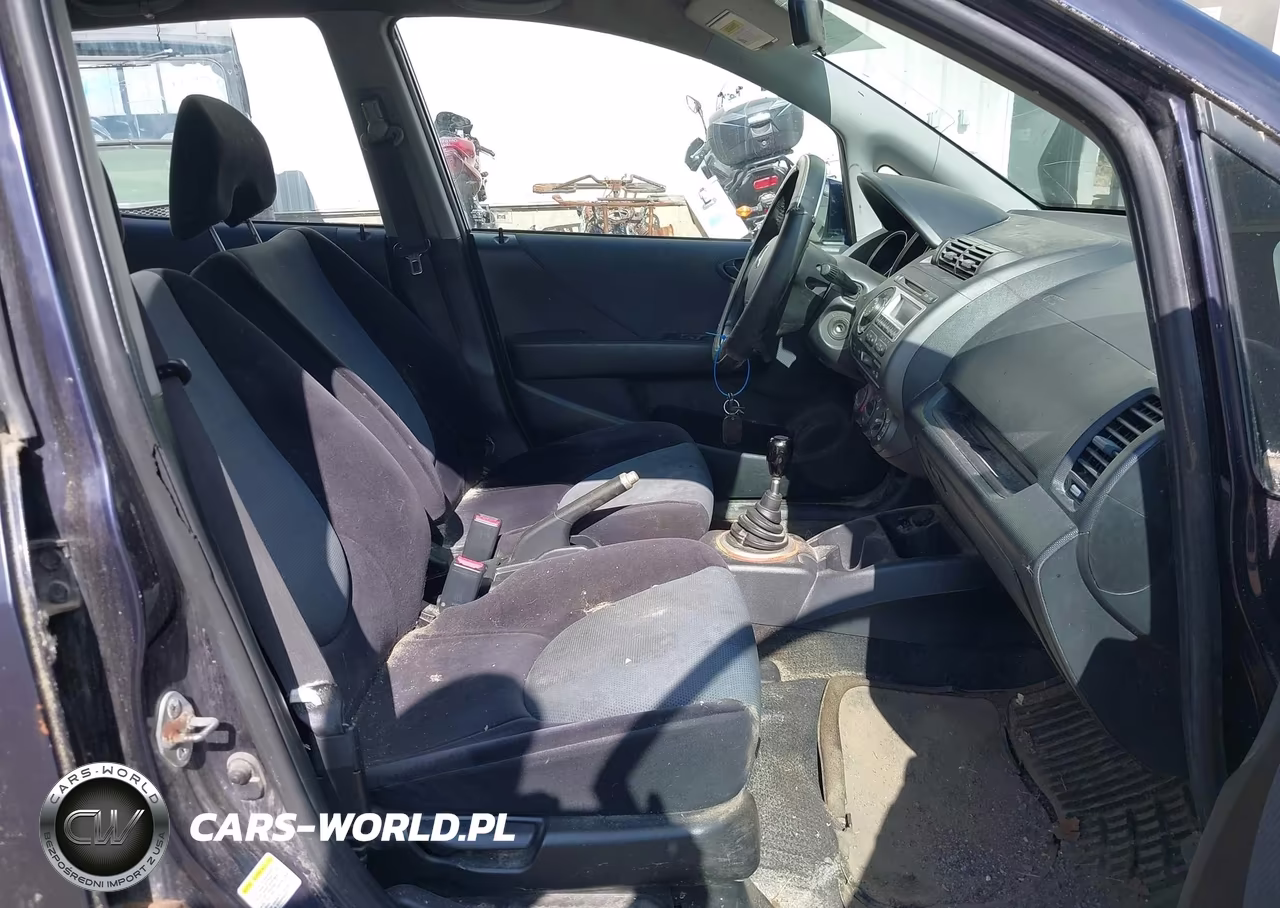 2008 Honda Fit Sport VIN:JHMGD37628S057829 - 5