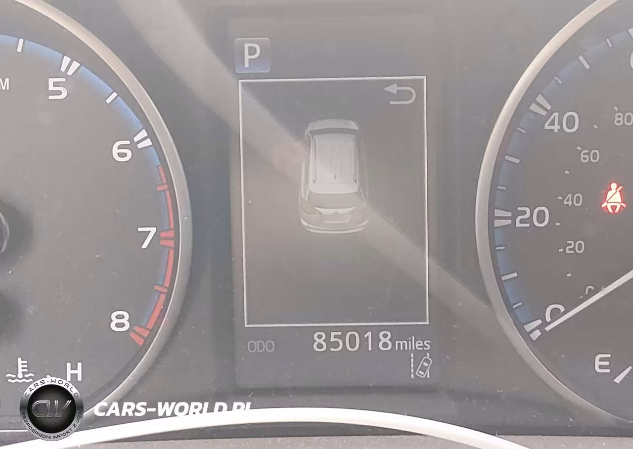2018 Toyota Rav4 Le VIN:JTMBFREV0JJ177496 - 15