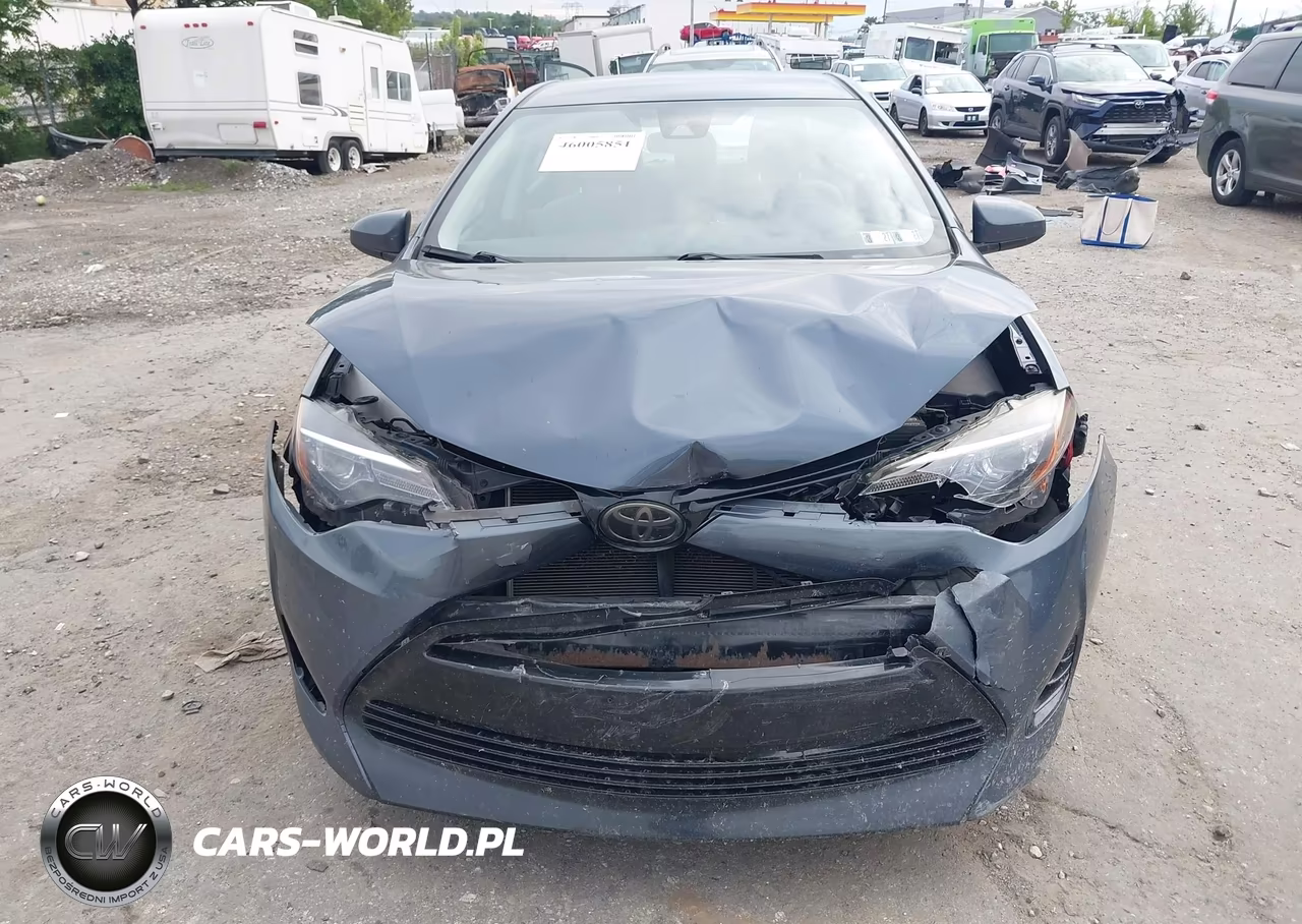2017 Toyota Corolla Le VIN:2T1BURHE5HC859796 - 11