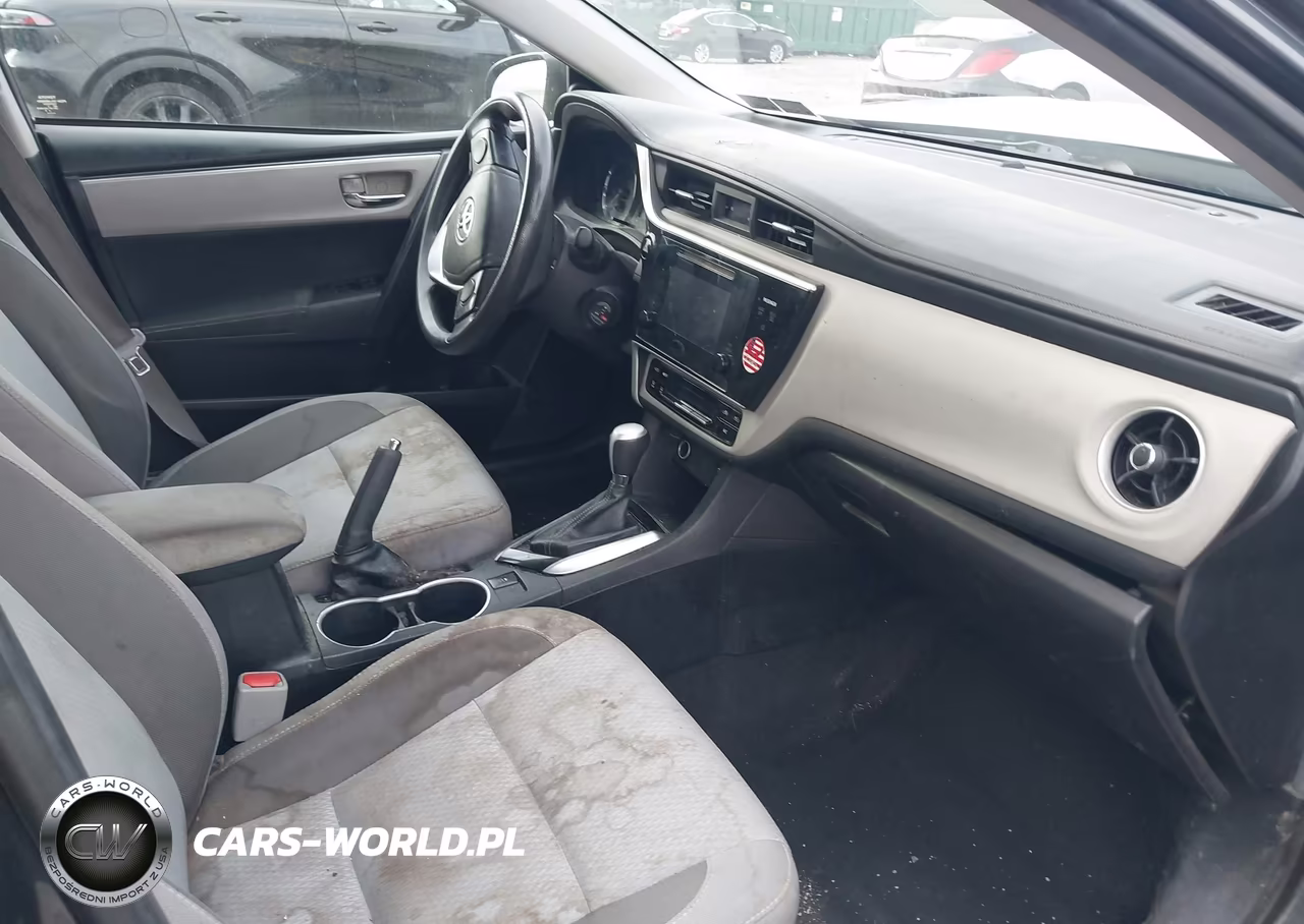 2017 Toyota Corolla Le VIN:2T1BURHE5HC859796 - 5