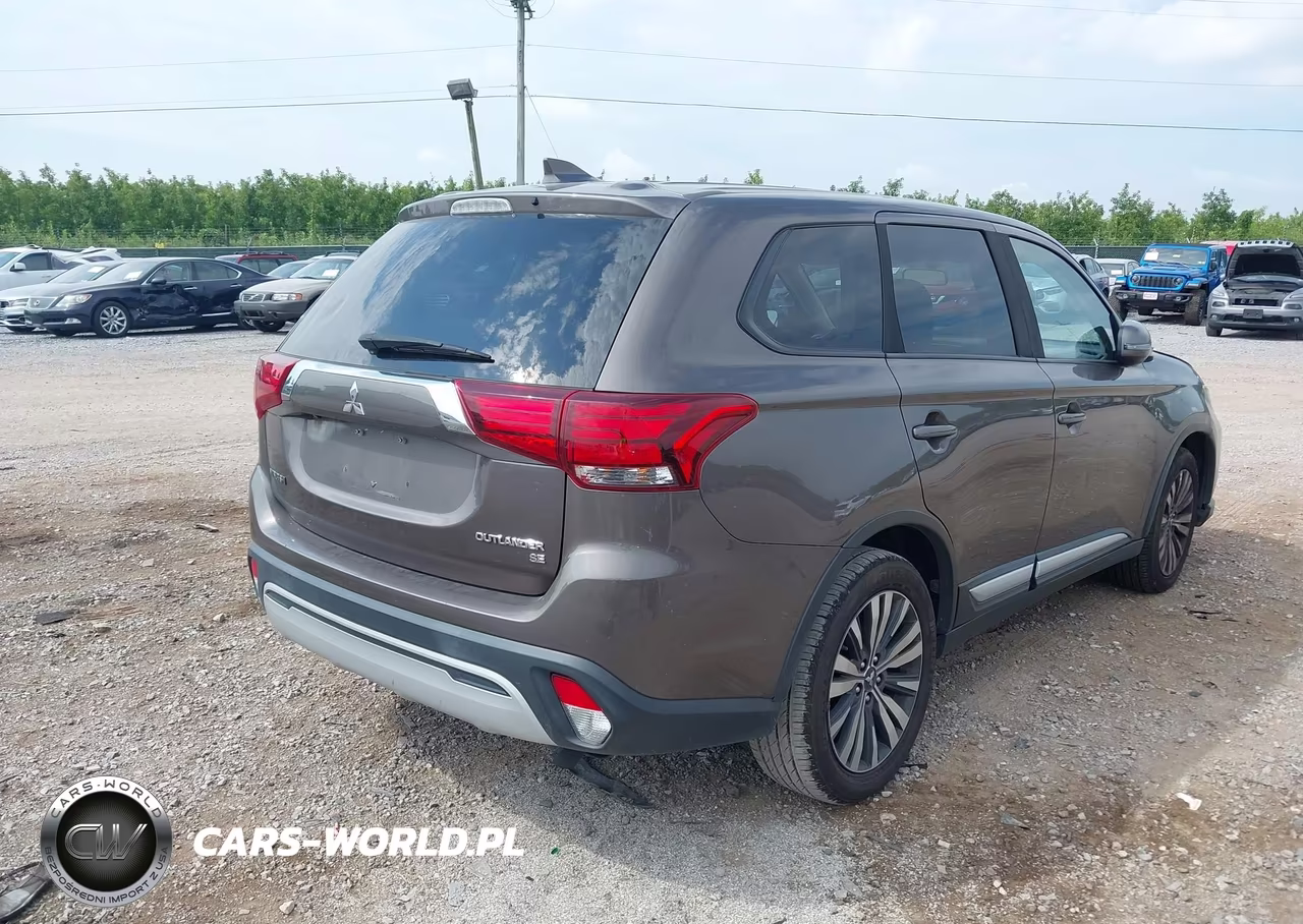 2019 Mitsubishi Outlander Se VIN:JA4AZ3A34KZ008809 - 4