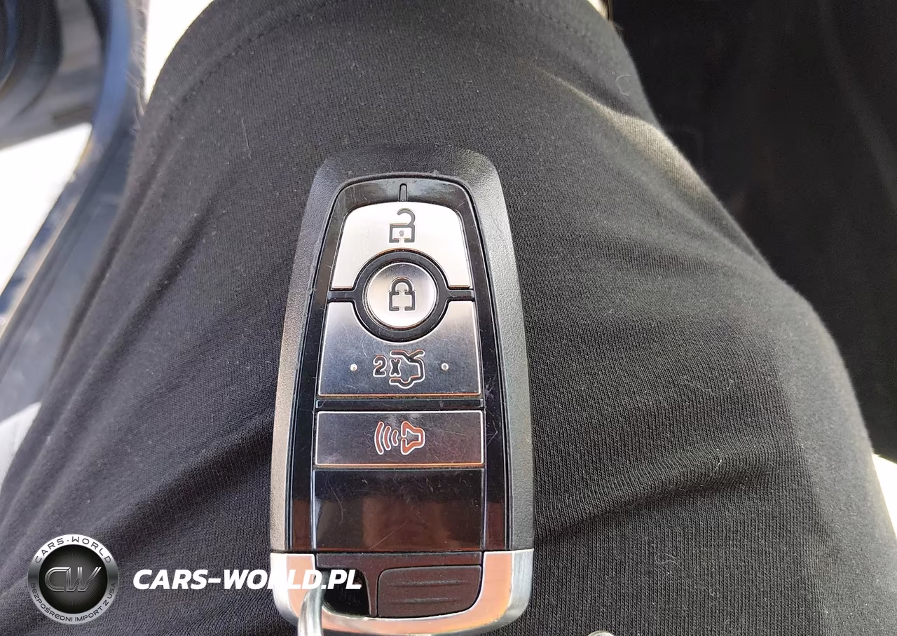 2018 Ford Fusion Hybrid S VIN:3FA6P0UUXJR271576 - 11
