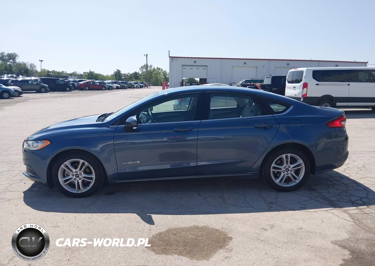 2018 Ford Fusion Hybrid S VIN:3FA6P0UUXJR271576 - 16