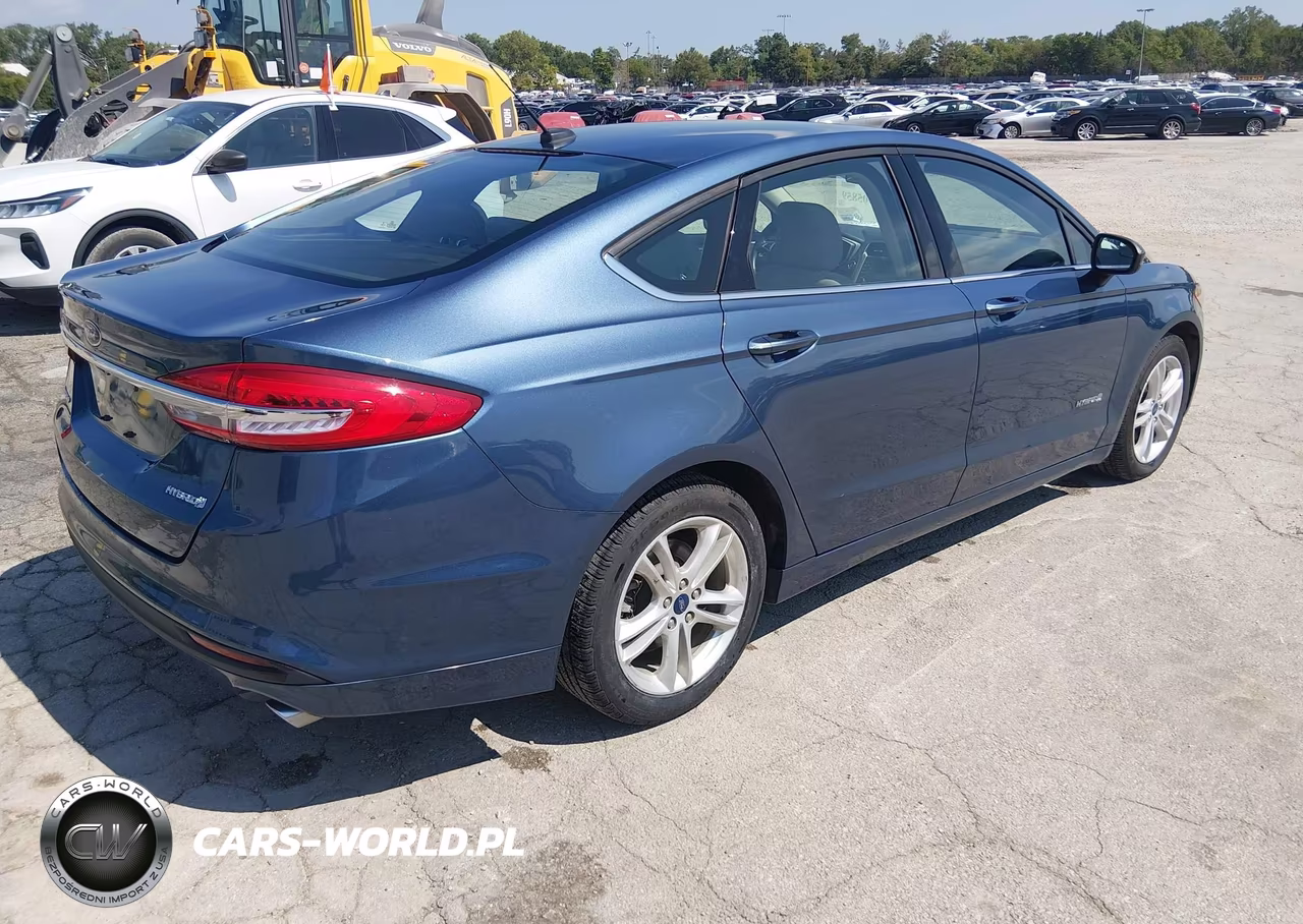 2018 Ford Fusion Hybrid S VIN:3FA6P0UUXJR271576 - 4