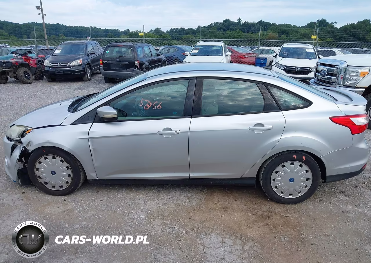 2012 Ford Focus Se VIN:1FAHP3F28CL232458 - 14
