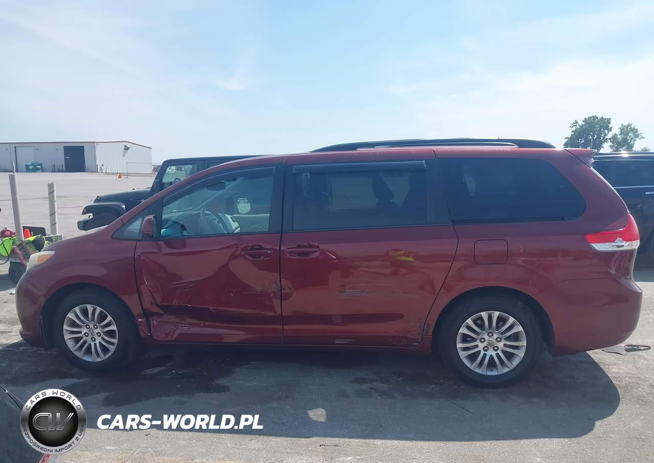 2013 Toyota Sienna Xle V6 8 Passenger VIN:5TDYK3DCXDS361757 - 14