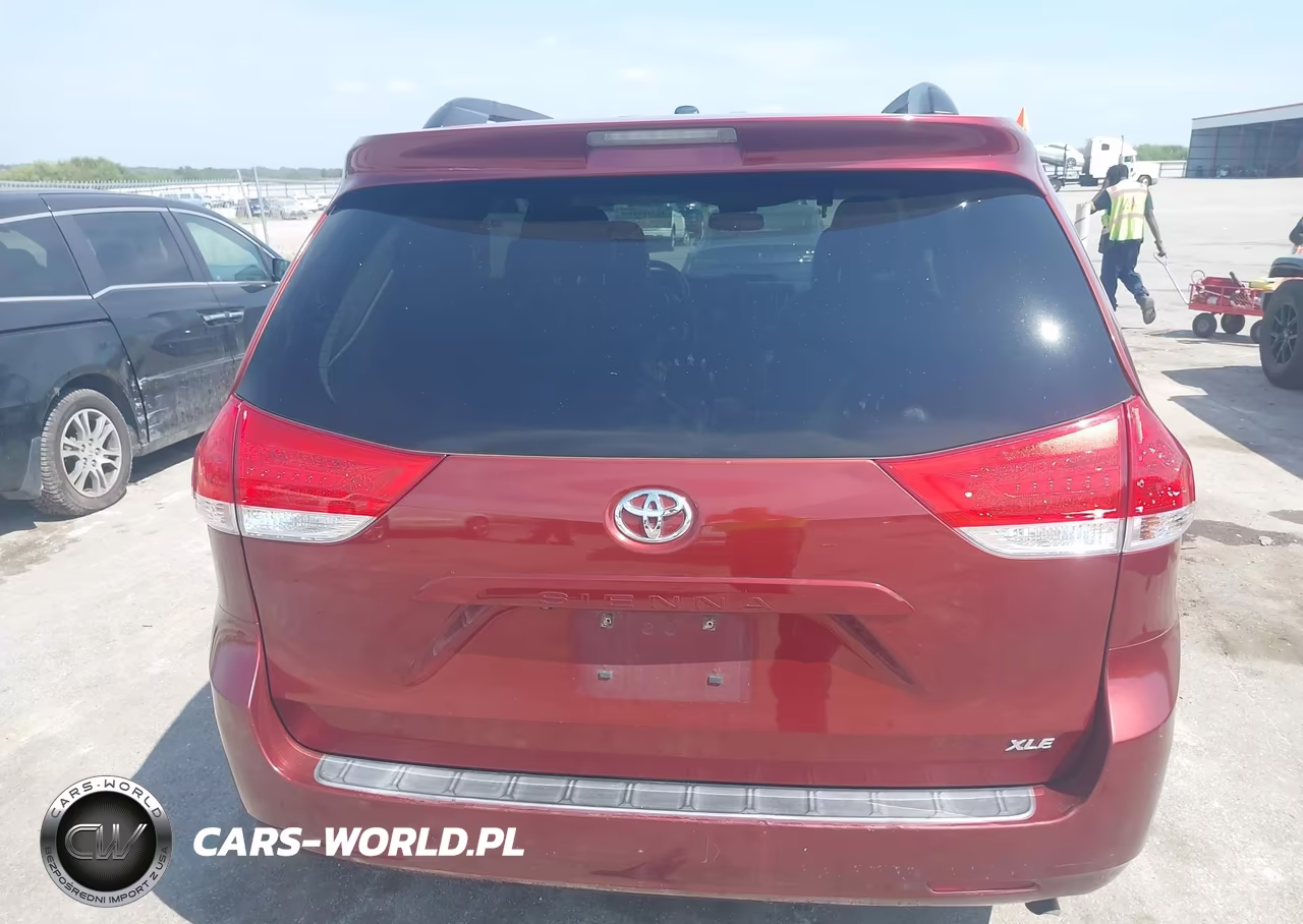 2013 Toyota Sienna Xle V6 8 Passenger VIN:5TDYK3DCXDS361757 - 16