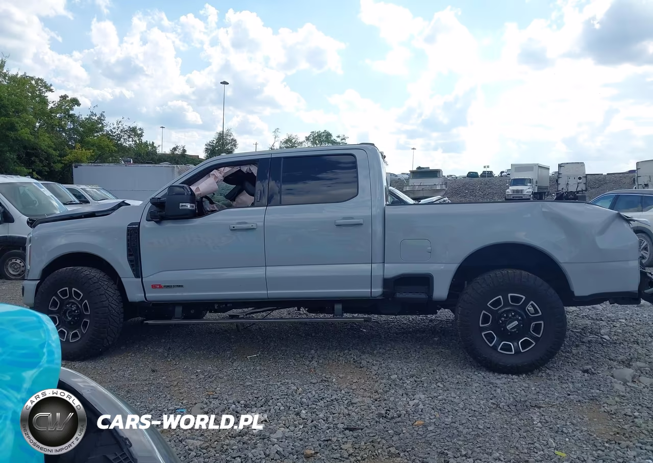 2026 Ford F-250 Platinum VIN:1FT8W2BM8TEC13251 - 13