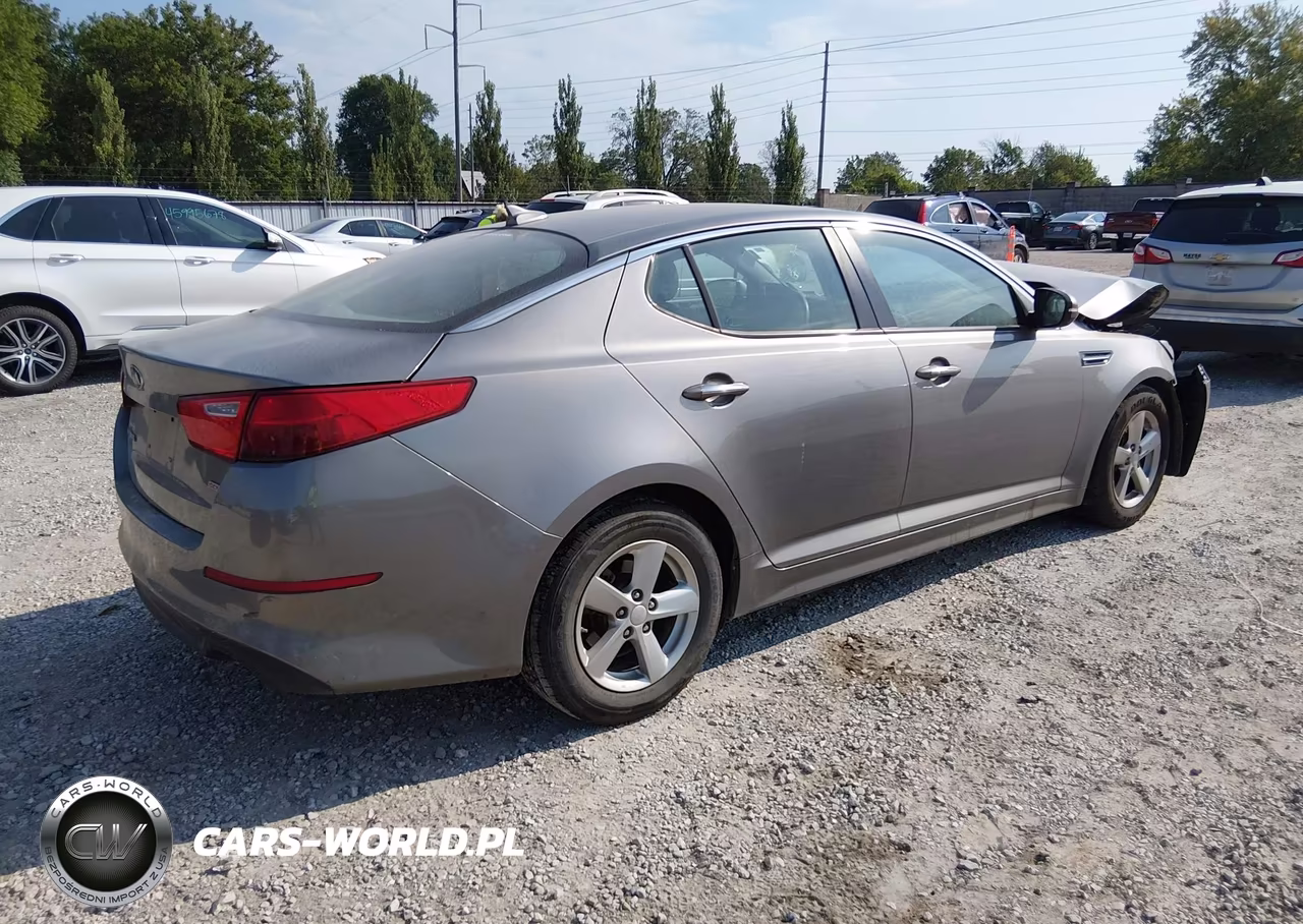 2015 Kia Optima Lx VIN:5XXGM4A79FG493903 - 4