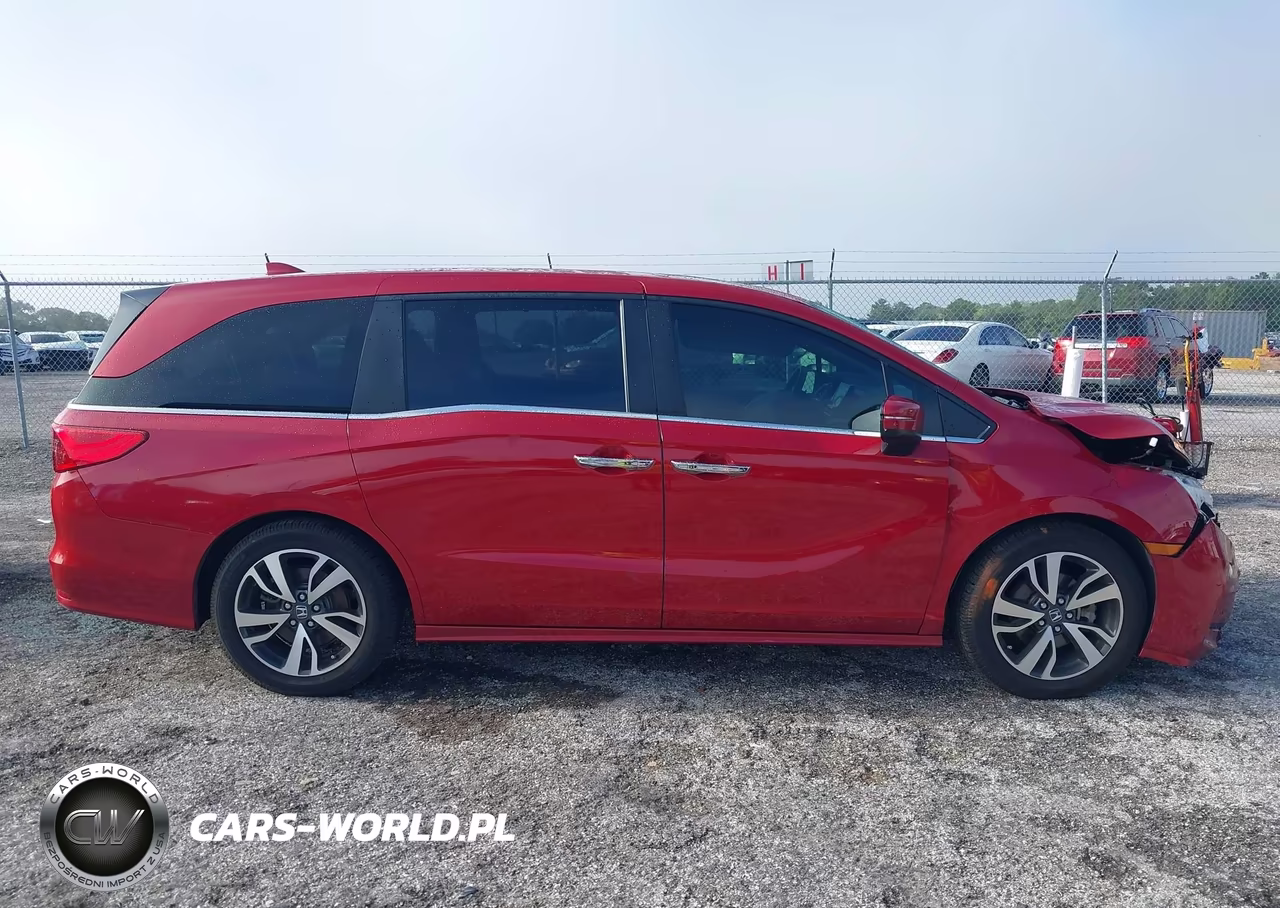 2022 Honda Odyssey Touring VIN:5FNRL6H82NB001817 - 13