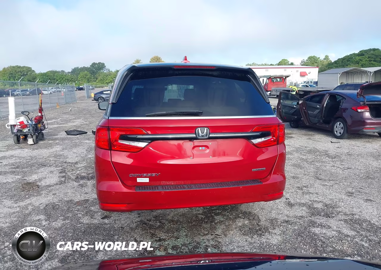 2022 Honda Odyssey Touring VIN:5FNRL6H82NB001817 - 16