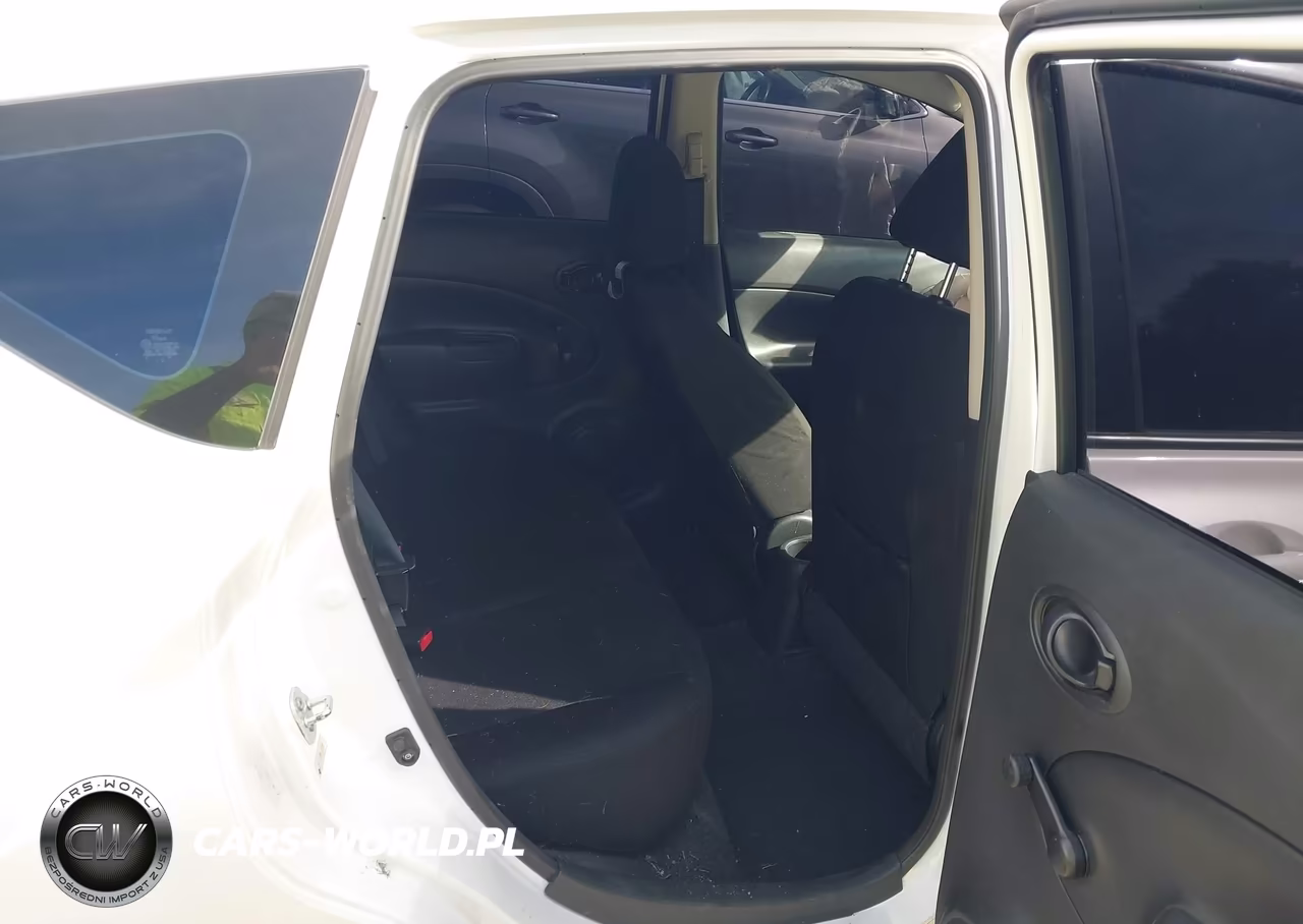 2014 Nissan Versa Note S Plus VIN:3N1CE2CP0EL362555 - 8