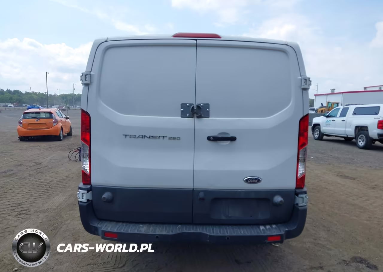 2018 Ford Transit-250 VIN:1FTYR2YM5JKB11564 - 16