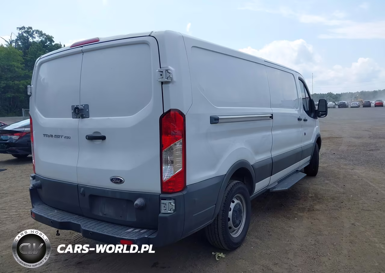 2018 Ford Transit-250 VIN:1FTYR2YM5JKB11564 - 4