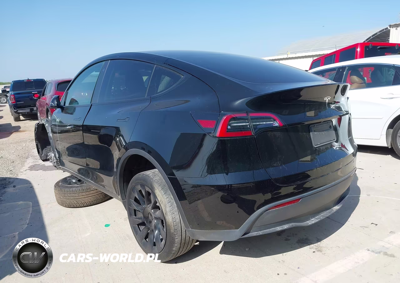 2023 Tesla Model Y Awd-Long Range Dual Motor All-Wheel Drive VIN:7SAYGDEE3PA107999 - 3