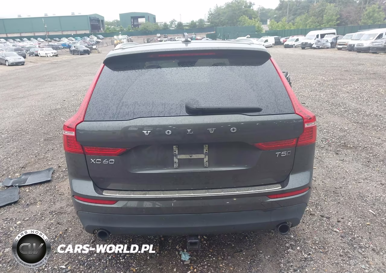 2018 Volvo Xc60 T5 Momentum VIN:YV4102RK6J1025305 - 16