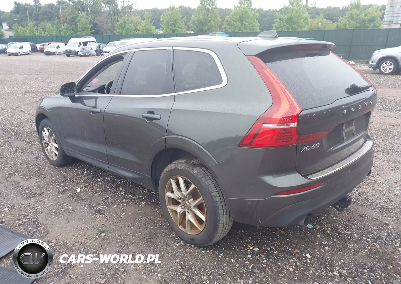 2018 Volvo Xc60 T5 Momentum VIN:YV4102RK6J1025305 - 3