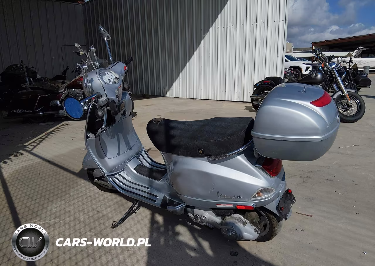 2007 Vespa Lx 150 VIN:ZAPM448F275006304 - 13