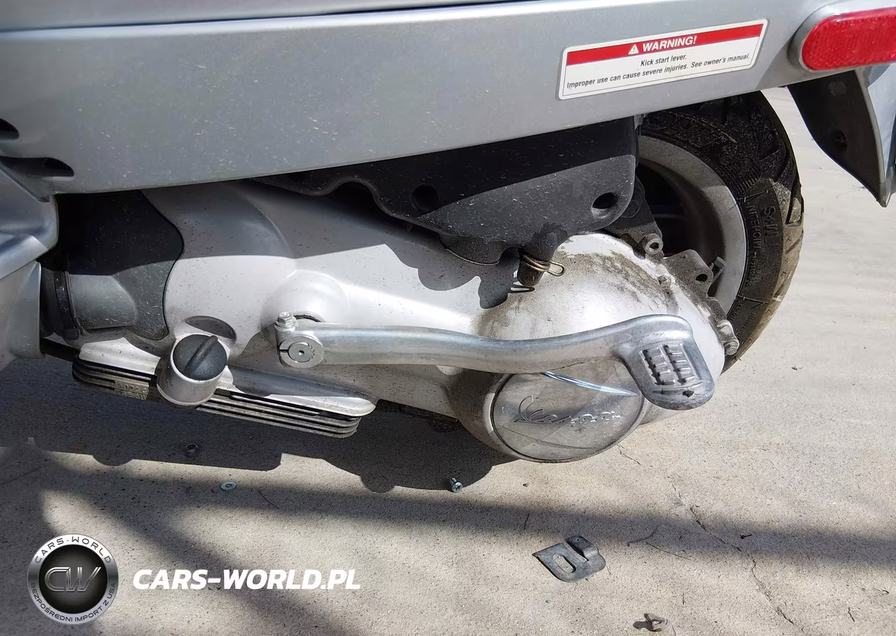 2007 Vespa Lx 150 VIN:ZAPM448F275006304 - 9