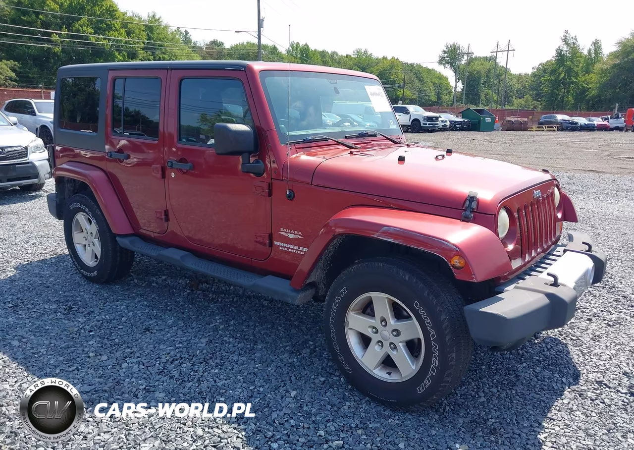 2012 Jeep Wrangler Unlimited Sahara – zdjęcie 1 z 17