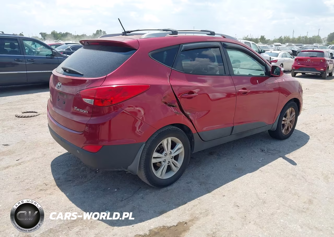 2012 Hyundai Tucson Gls VIN:KM8JU3AC6CU361213 - 4
