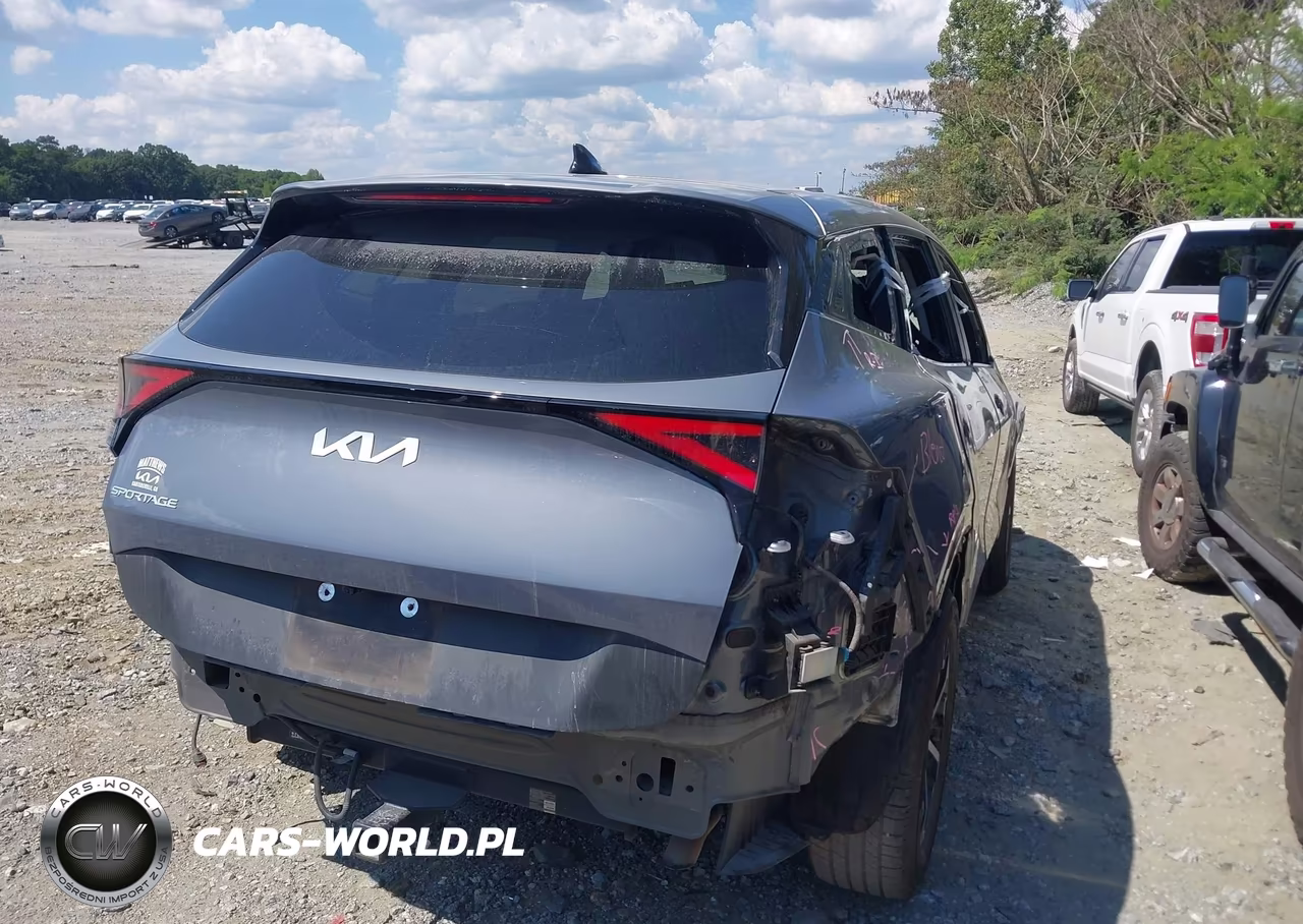 2023 Kia Sportage Ex VIN:5XYK33AF8PG003964 - 4